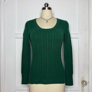 Old Navy green sweater